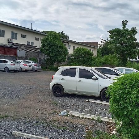 โสดาอพาร์ทเม้นท์​ Διαμέρισμα Ban Lam Phak Kut Εξωτερικό φωτογραφία